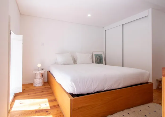 Chic Campanha W Free Parking By Lovelystay